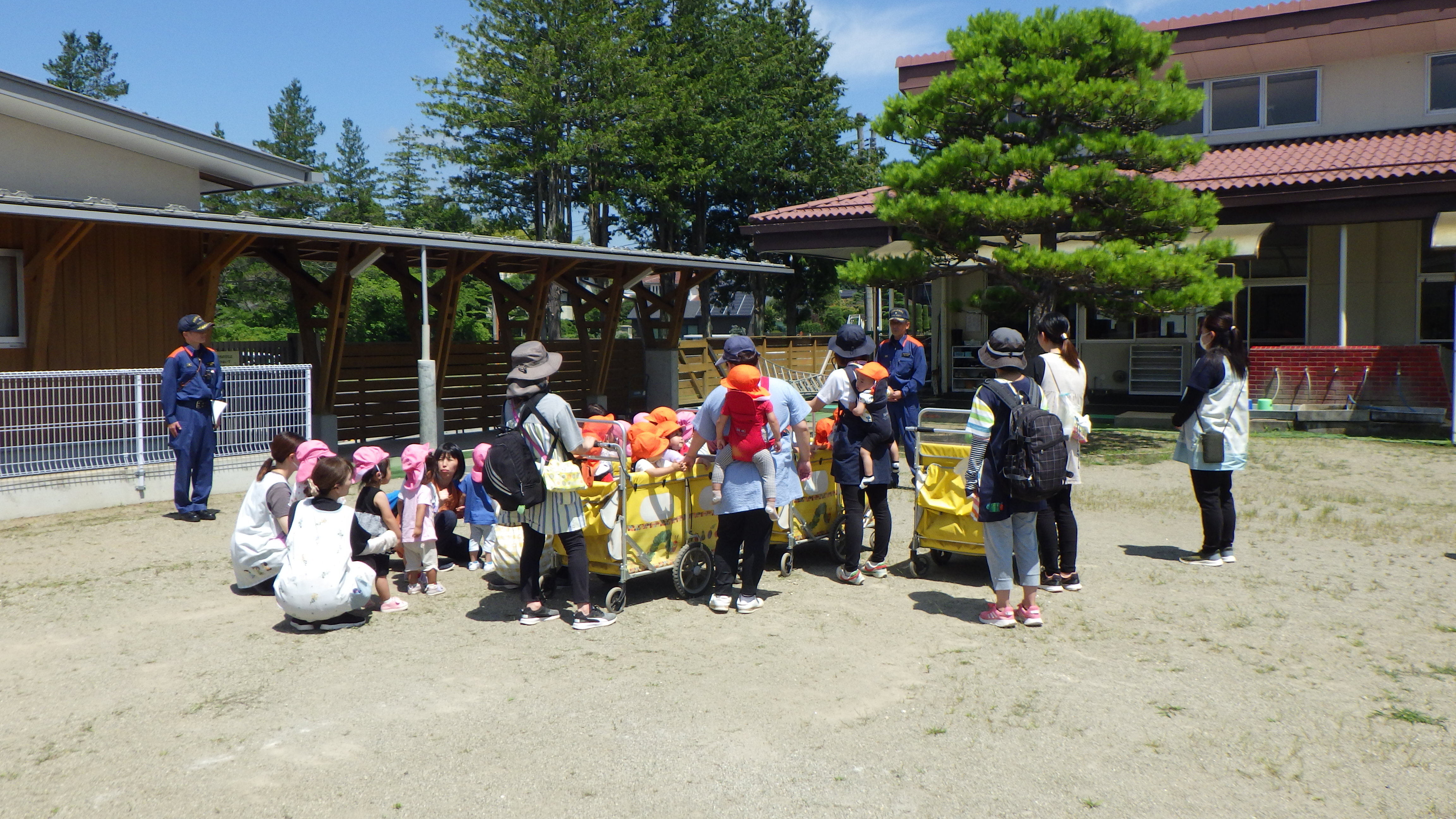 白河市ひがし保育園へ避難訓練指導に出向しました